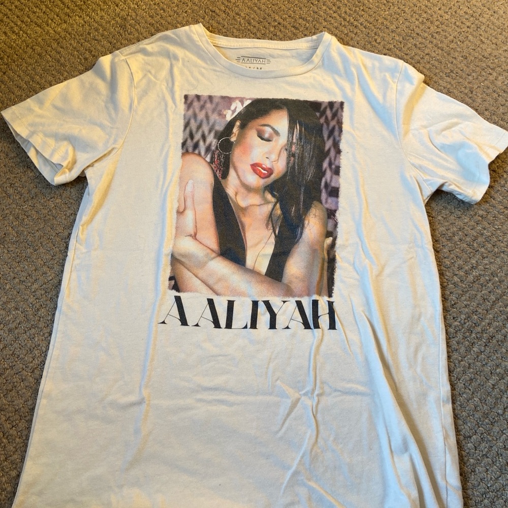 White Short Sleeve Tee for Everyday Comfort